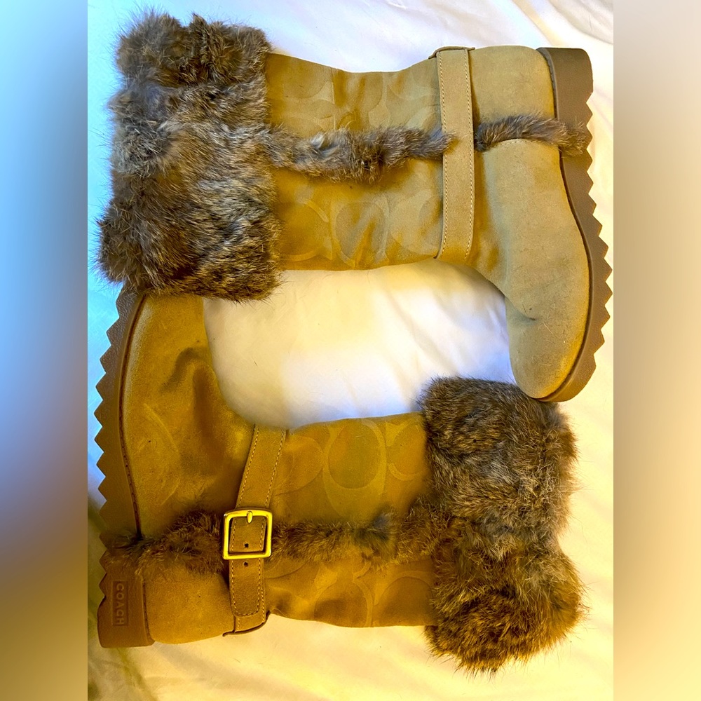 Coach boots great condition